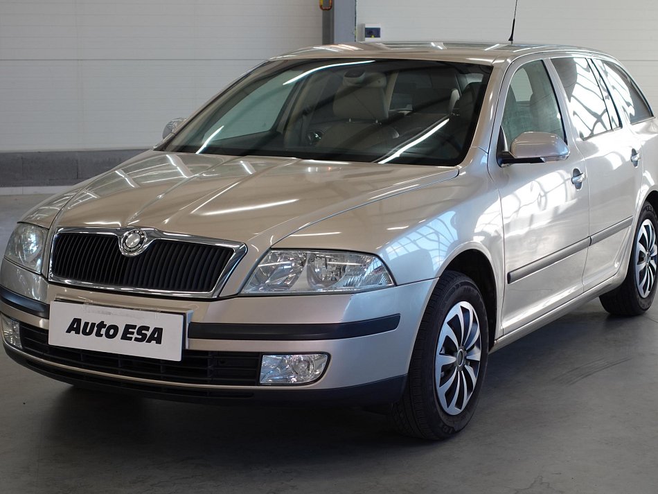Škoda Octavia II 2.0 FSI 