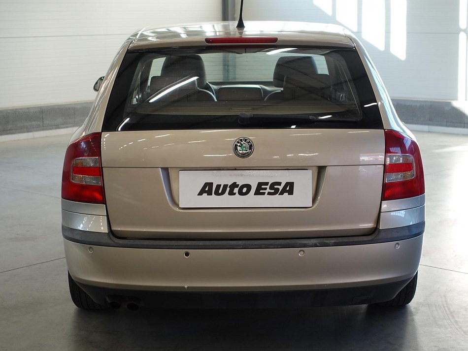 Škoda Octavia II 2.0 FSI 