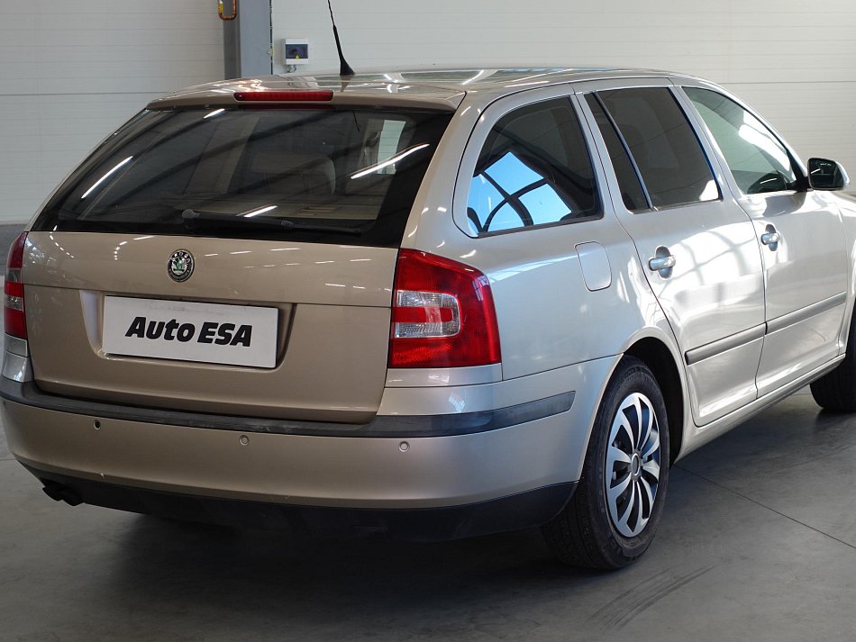 Škoda Octavia II 2.0 FSI 