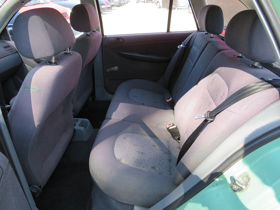 Škoda Fabia I 1.4i 16V 
