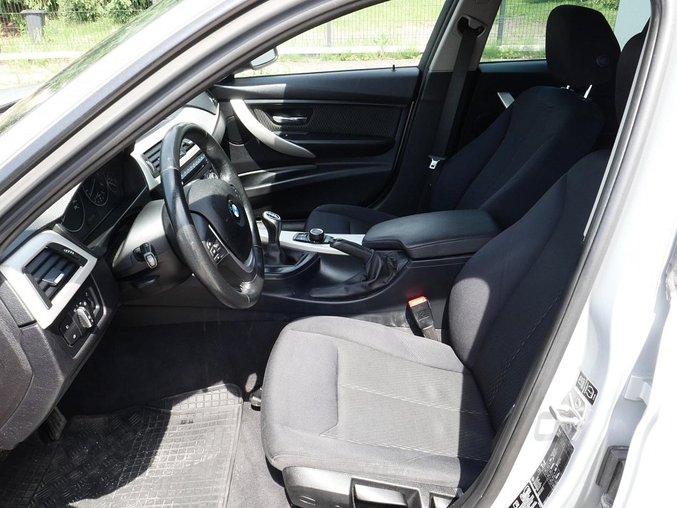 BMW Řada 3 2.0D  318d xDrive
