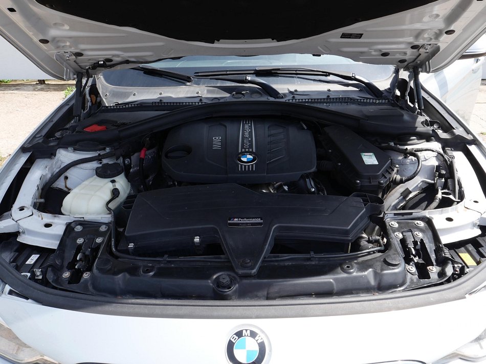 BMW Řada 3 2.0D  318d xDrive