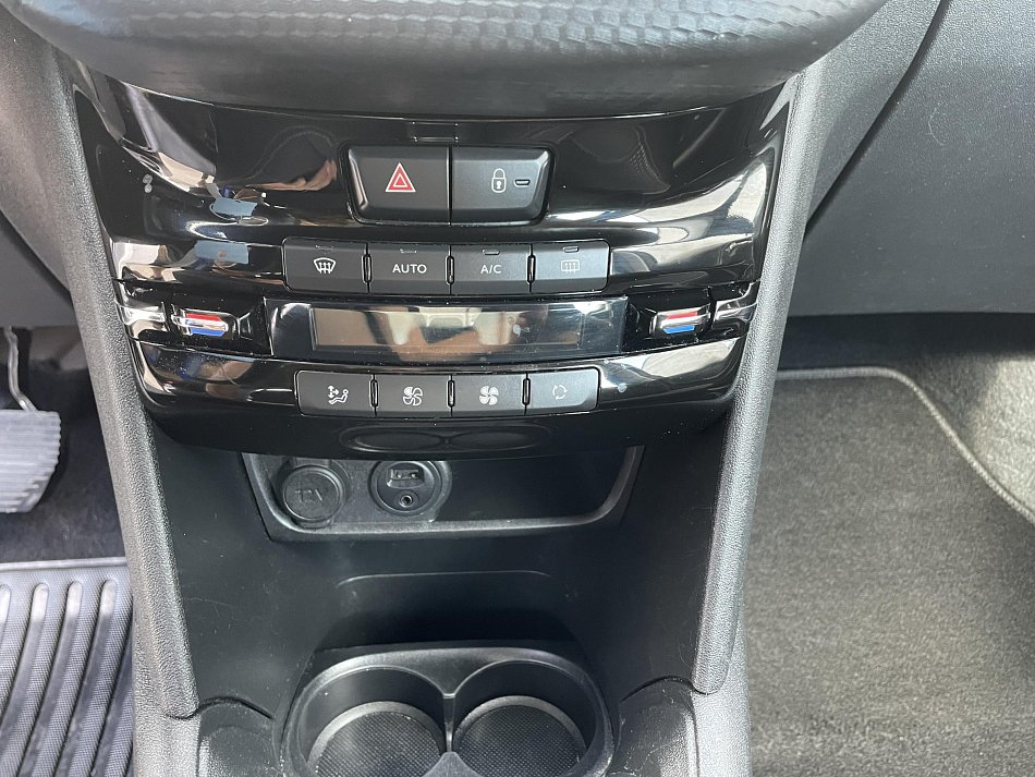 Peugeot 208 1.2 PT Allure
