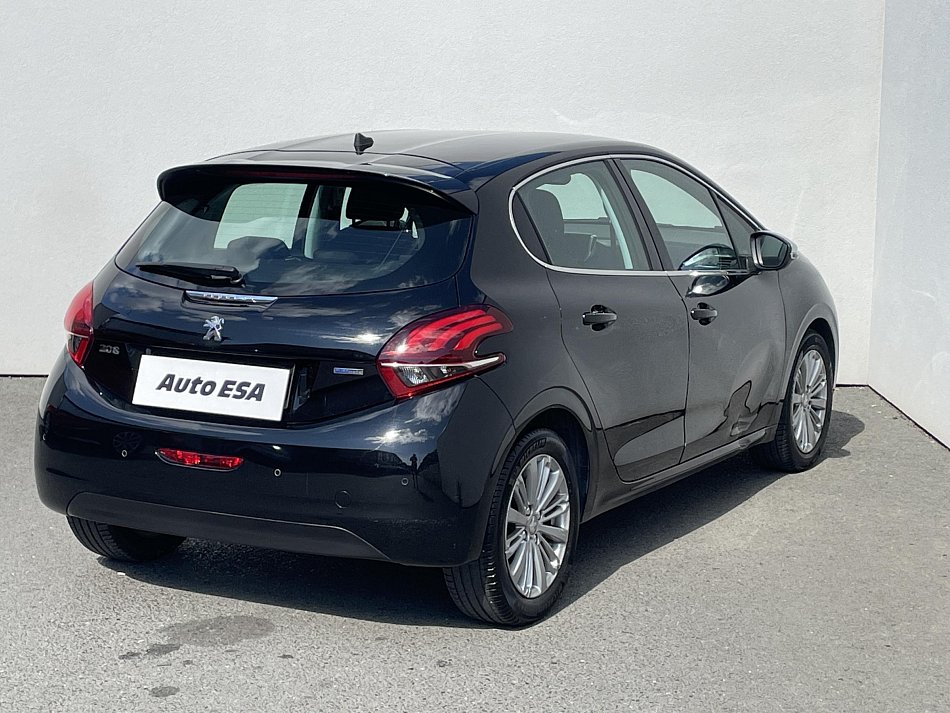 Peugeot 208 1.2 PT Allure