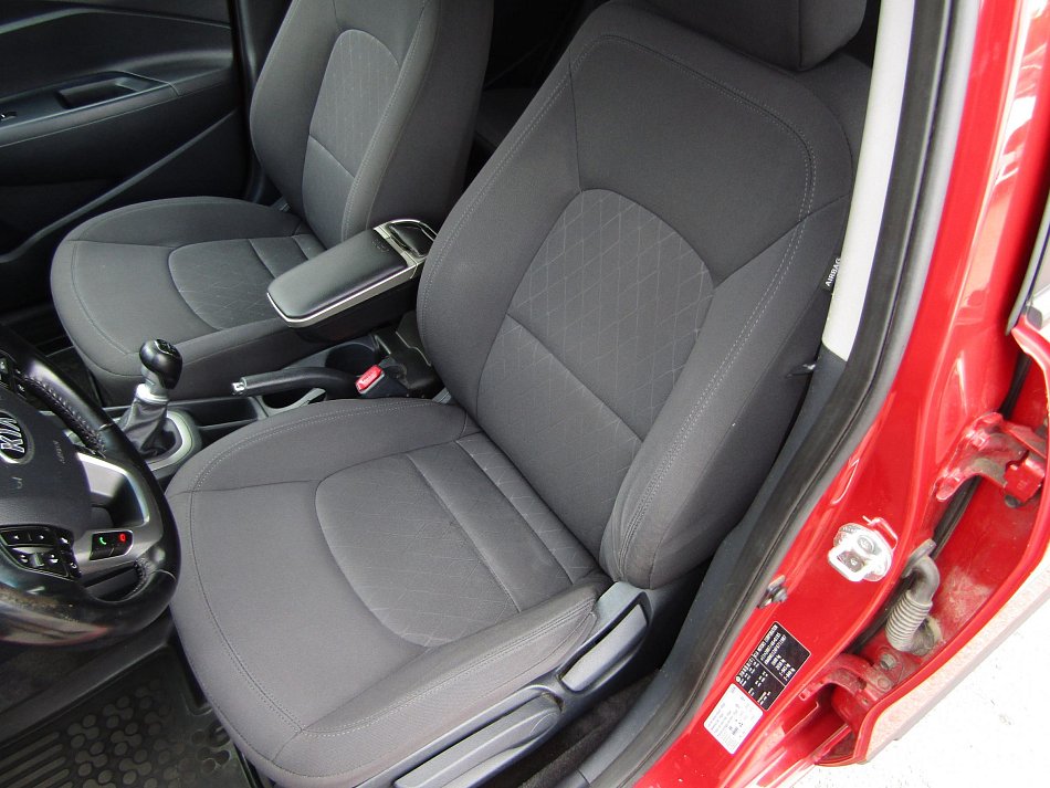 Kia Rio 1.4i 