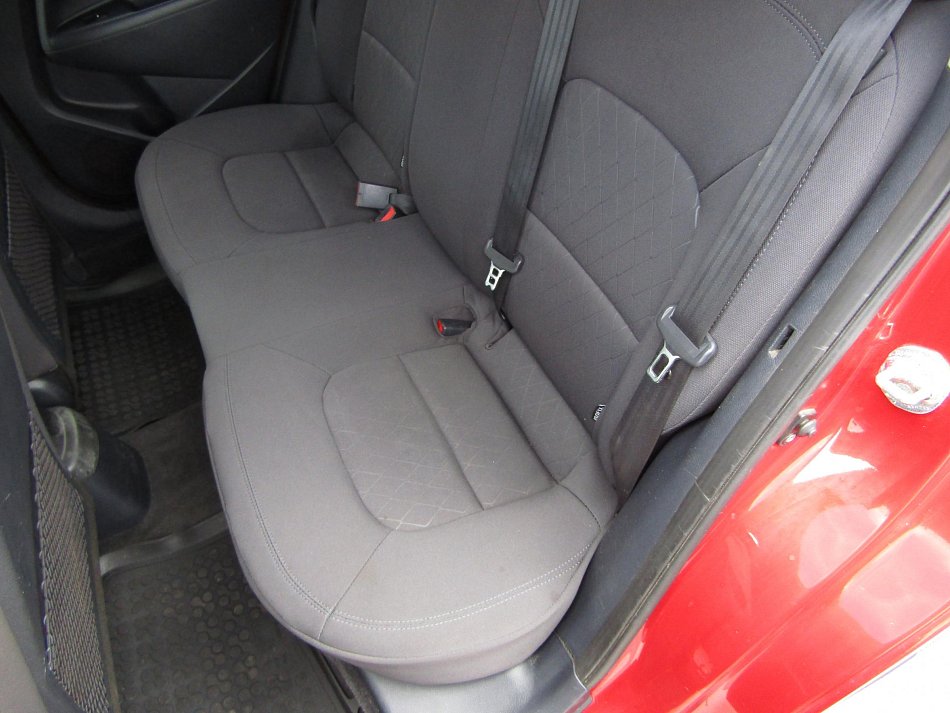 Kia Rio 1.4i 