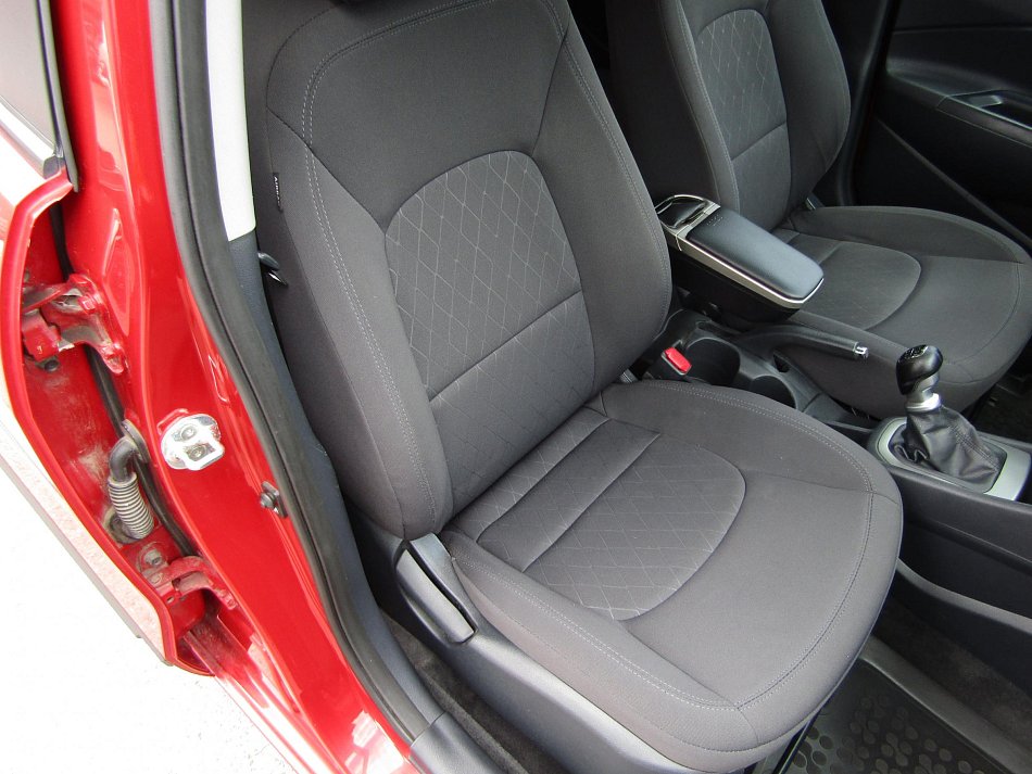Kia Rio 1.4i 