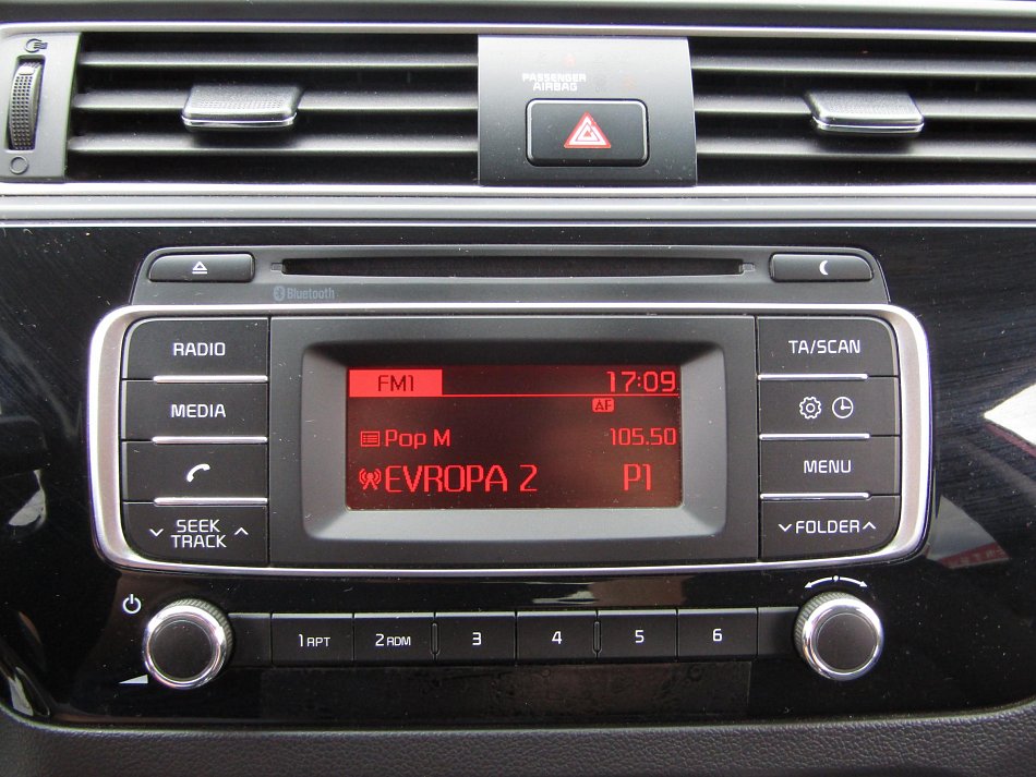 Kia Rio 1.4i 