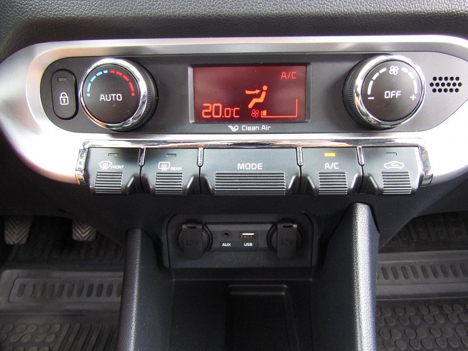 Kia Rio 1.4i 