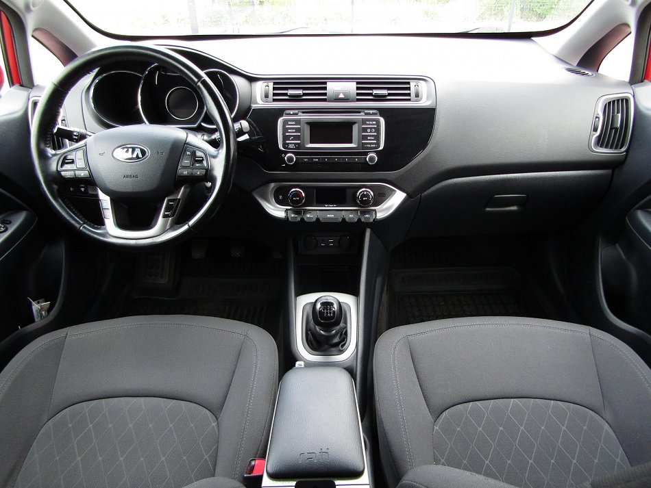 Kia Rio 1.4i 