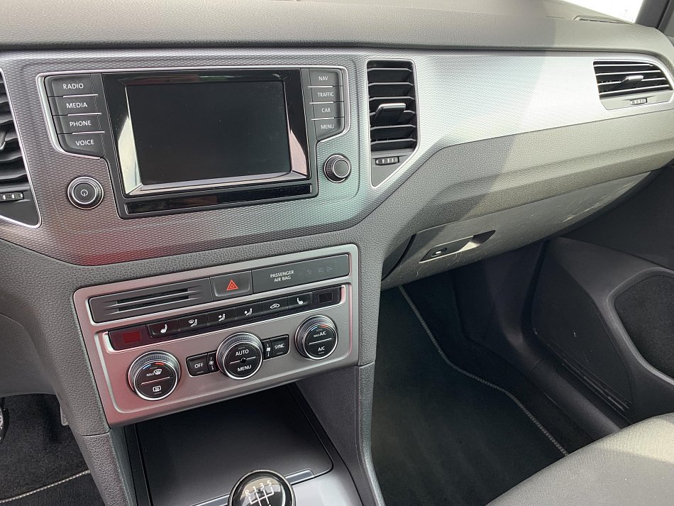 Volkswagen Sportsvan 1.6 TDi Lounge