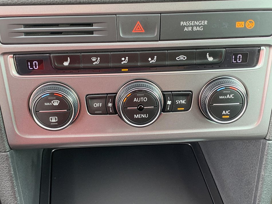 Volkswagen Sportsvan 1.6 TDi Lounge