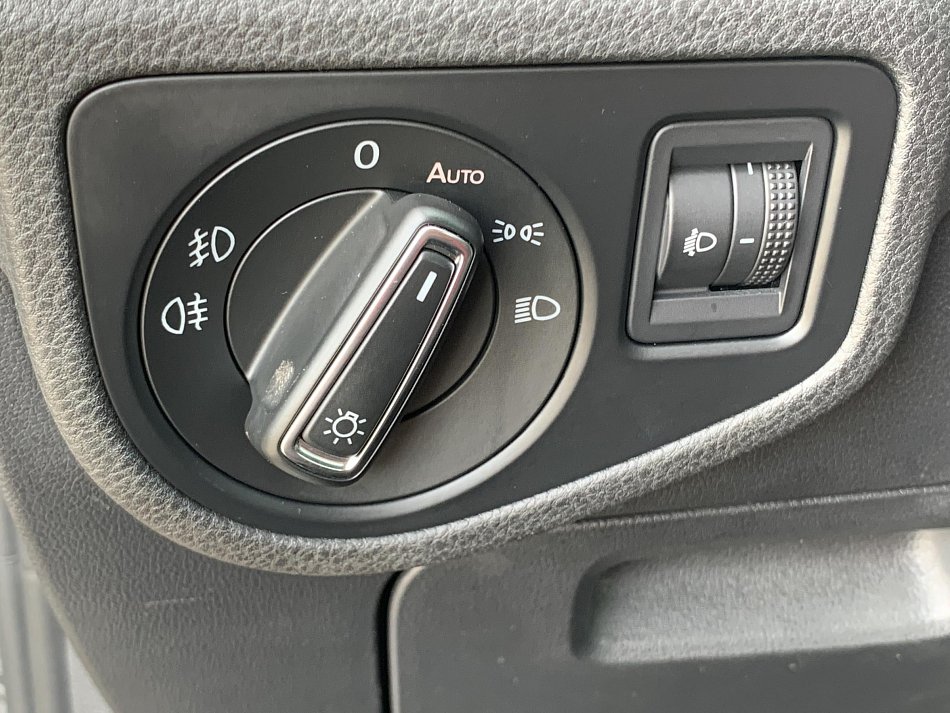 Volkswagen Sportsvan 1.6 TDi Lounge