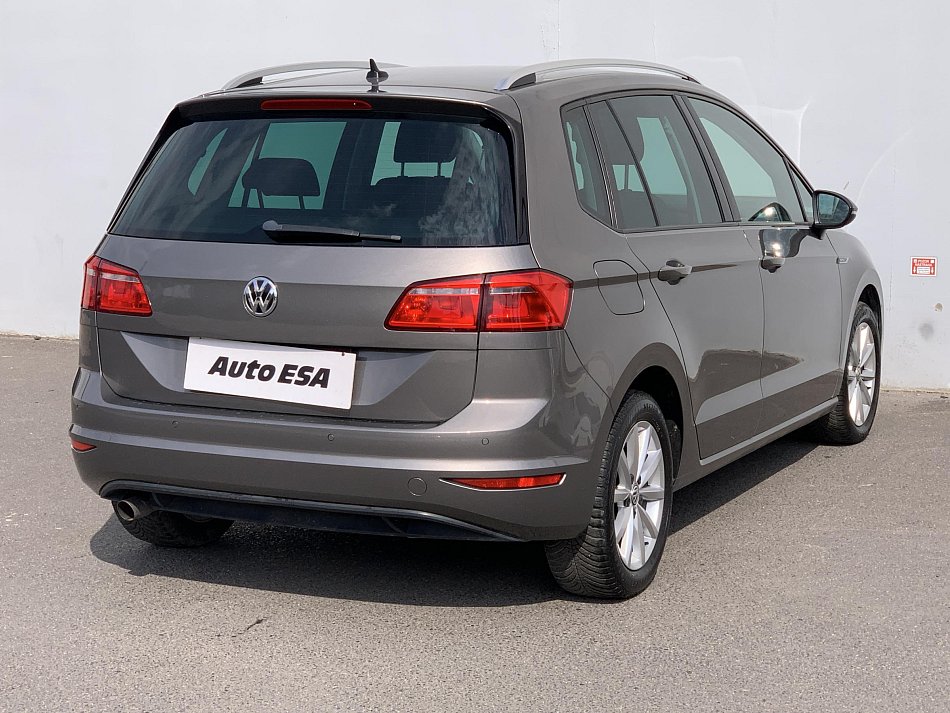 Volkswagen Sportsvan 1.6 TDi Lounge