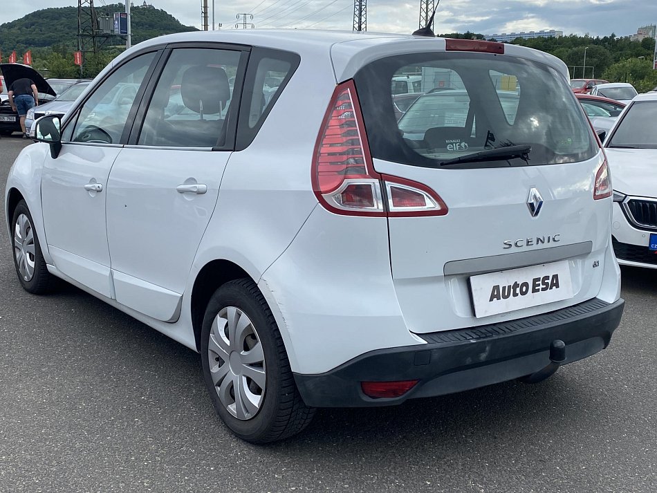 Renault Scénic 1.9 dCi 