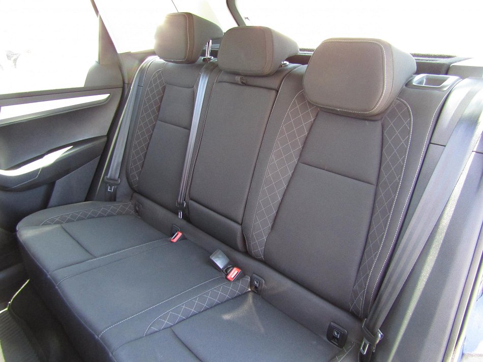 Škoda Karoq 1.0 TSi Ambiente