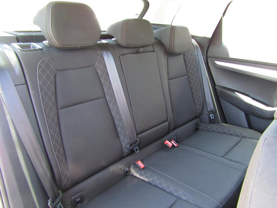 Škoda Karoq 1.0 TSi Ambiente