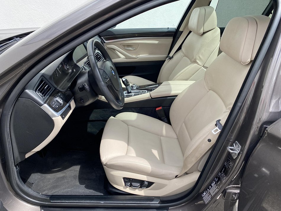 BMW Řada 5 3.0 D  xDrive 535d