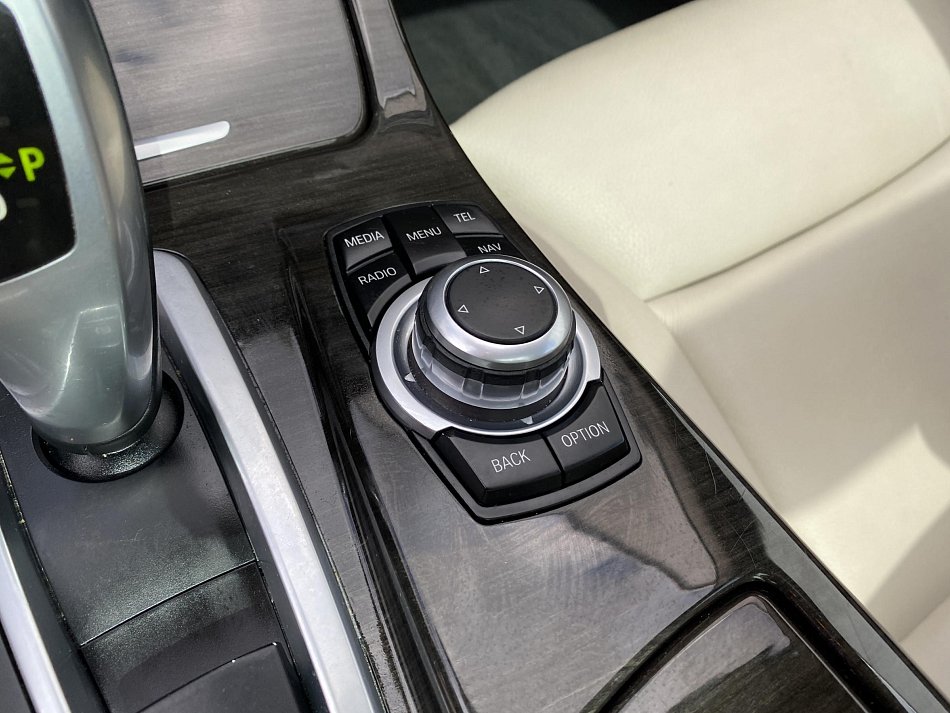 BMW Řada 5 3.0 D  xDrive 535d
