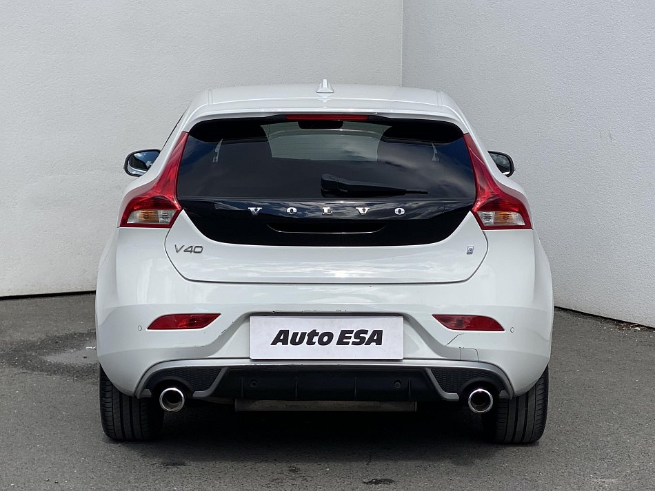 Volvo V40 1.5 T3 R-design