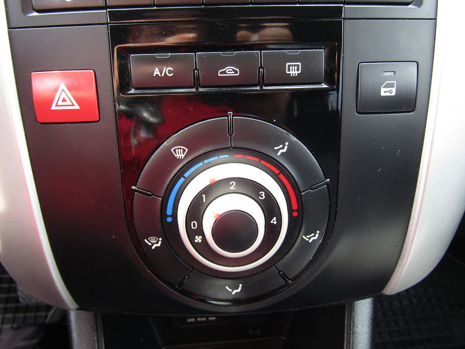 Kia Venga 1.4i 