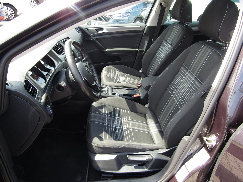 Volkswagen Golf 1.6 TDi Lounge