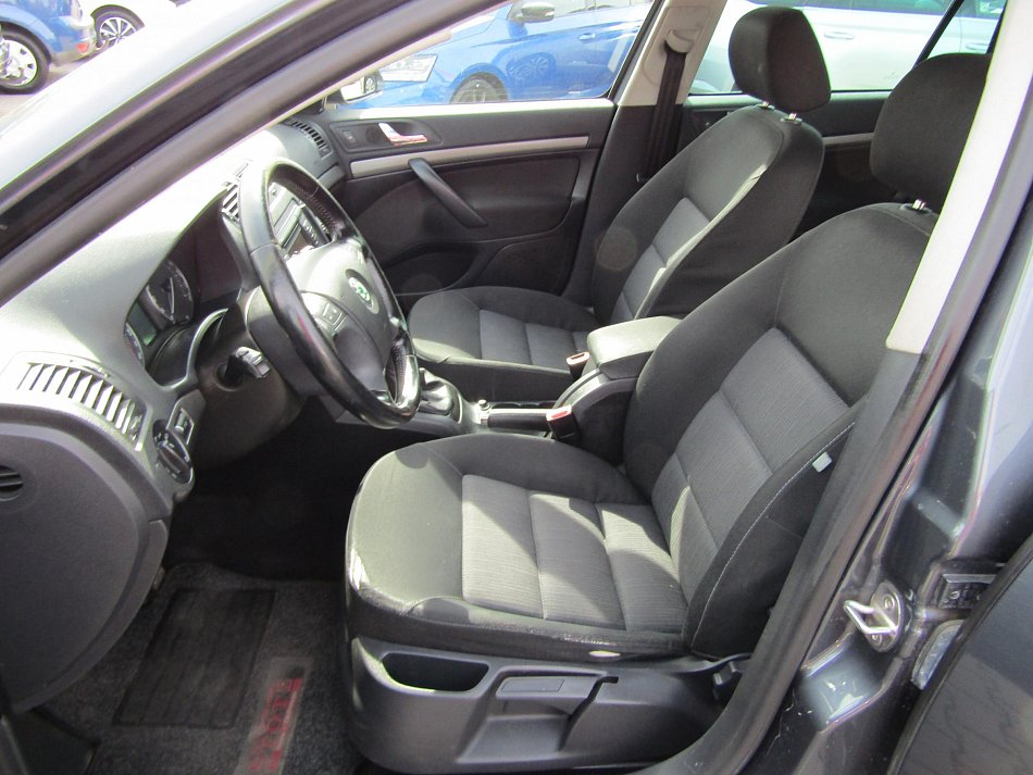 Škoda Octavia II 2.0 FSi Elegance
