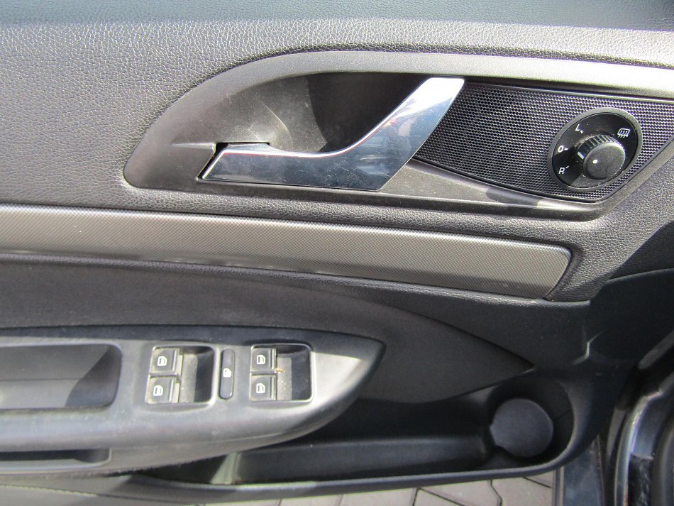 Škoda Octavia II 2.0 FSi Elegance
