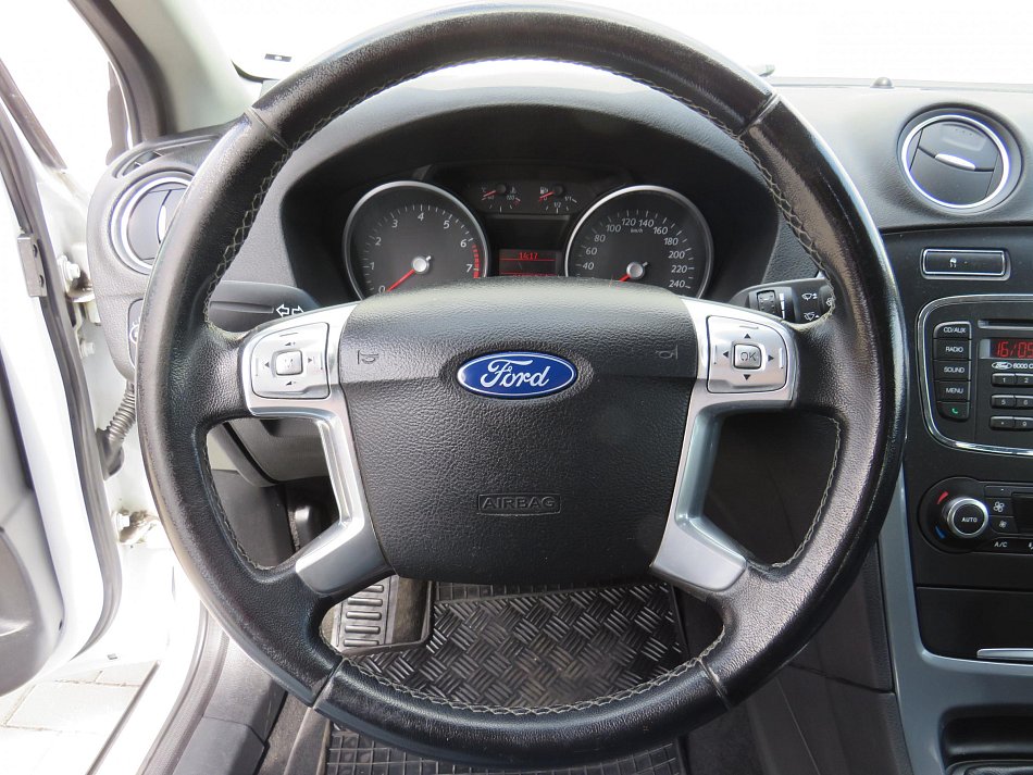 Ford Mondeo 1.6i 