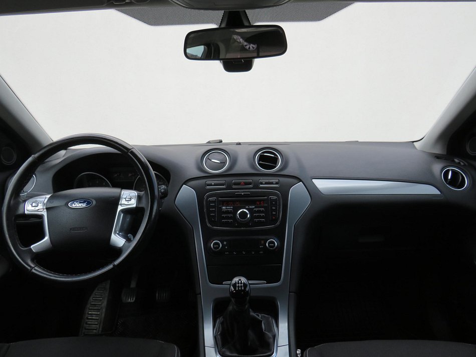 Ford Mondeo 1.6i 