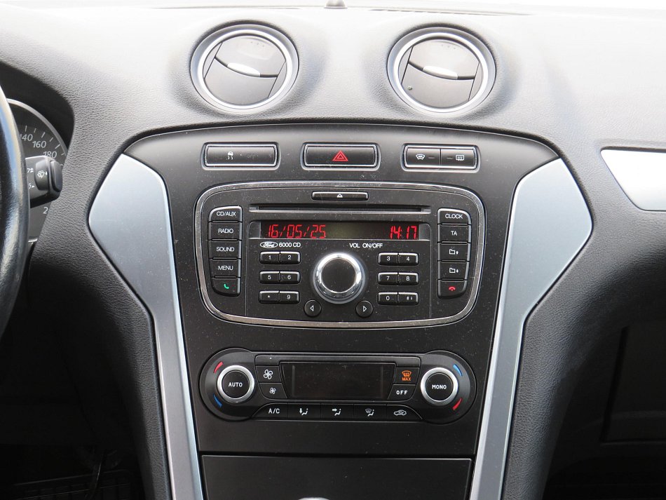Ford Mondeo 1.6i 
