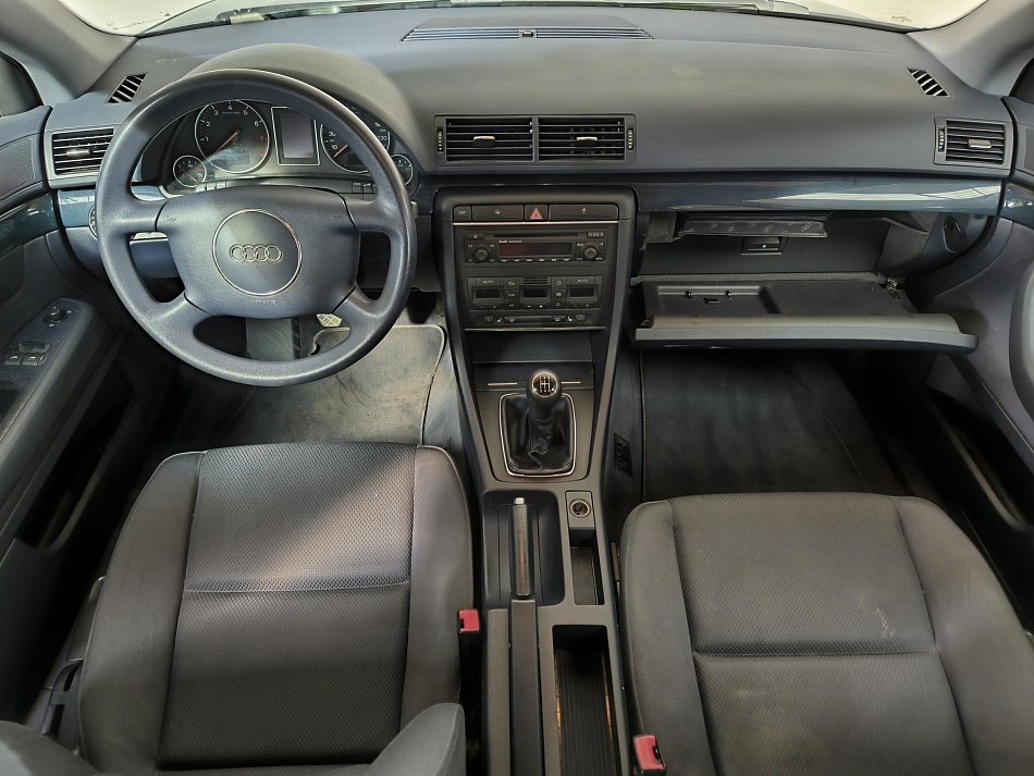 Audi A4 1.6i 