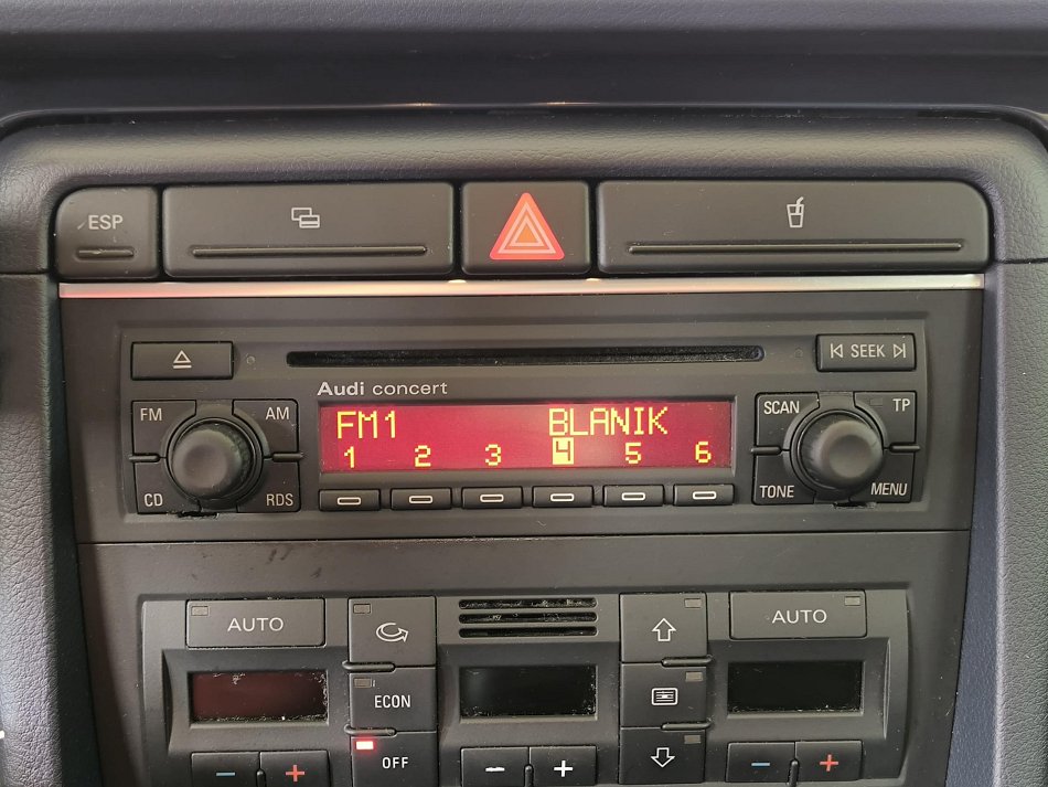 Audi A4 1.6i 