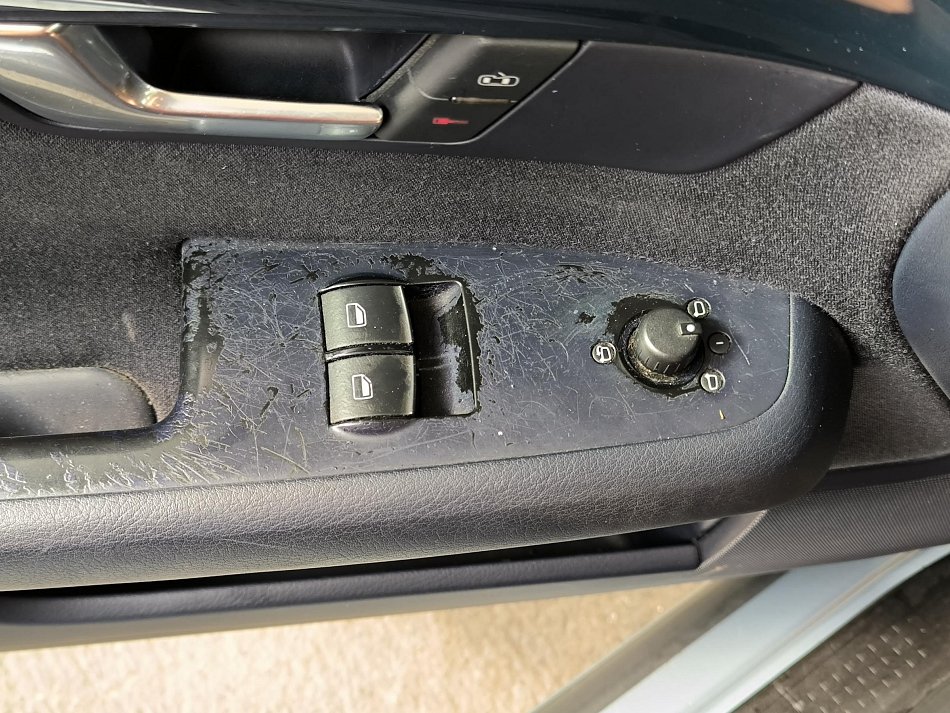 Audi A4 1.6i 