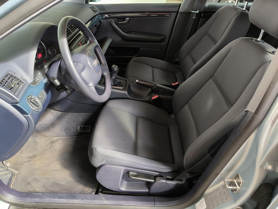 Audi A4 1.6i 