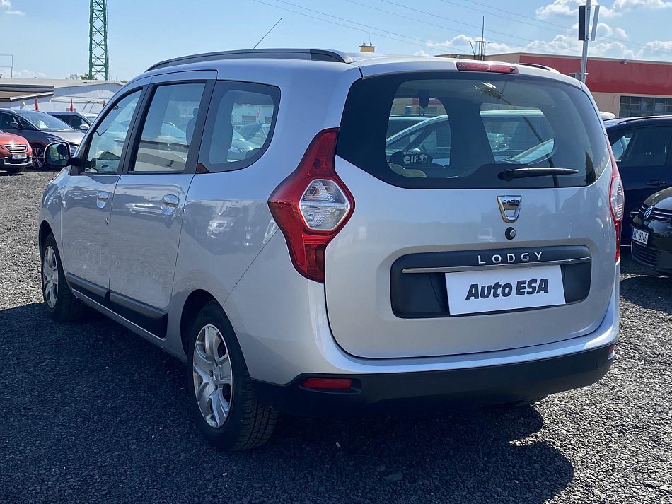 Dacia Lodgy 1.6 i 