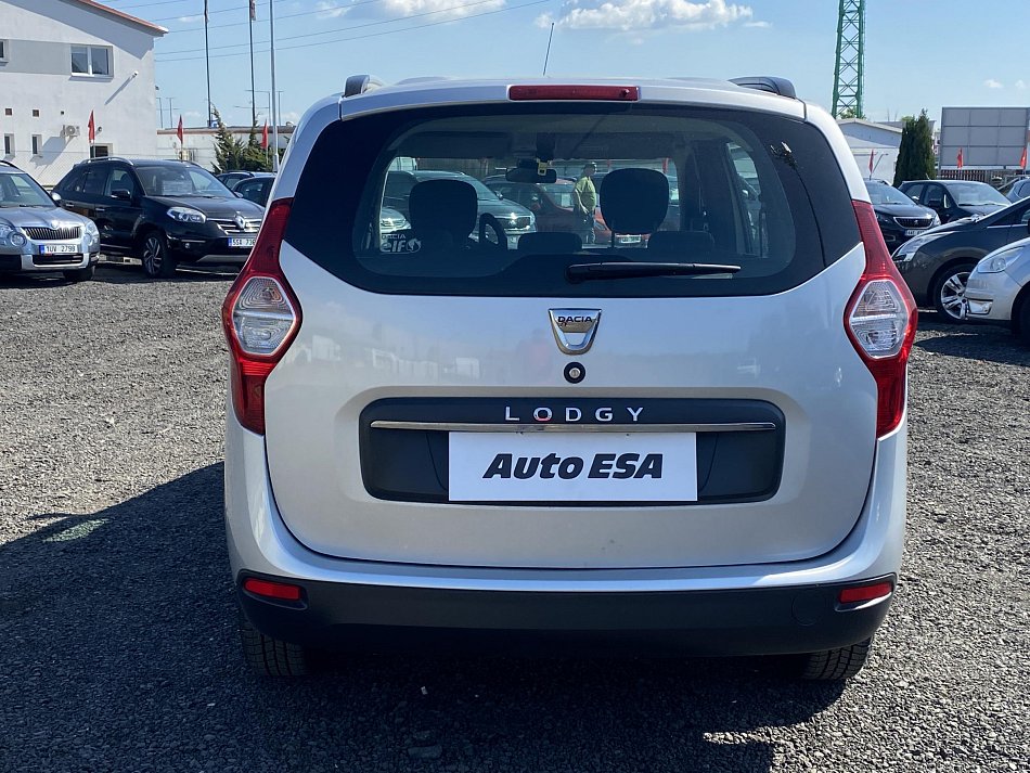 Dacia Lodgy 1.6 i 