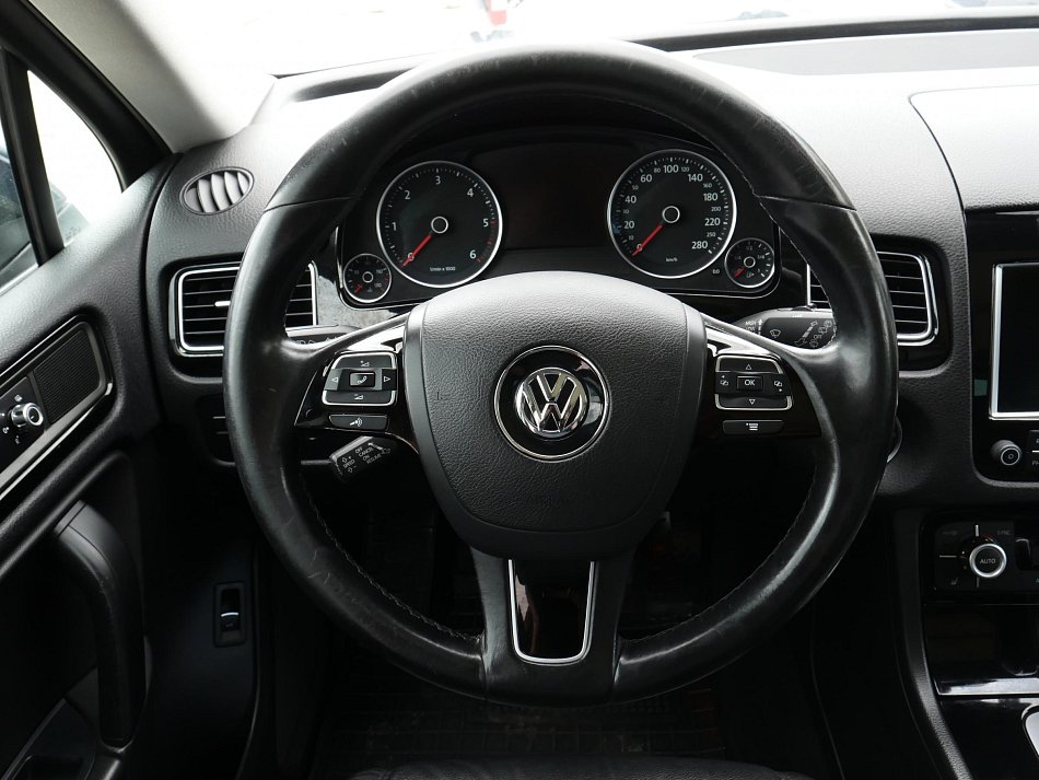 Volkswagen Touareg 3.0 TDi  4x4