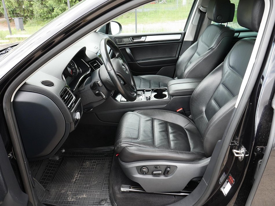 Volkswagen Touareg 3.0 TDi  4x4