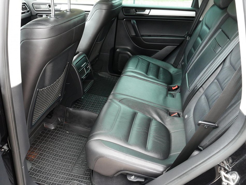 Volkswagen Touareg 3.0 TDi  4x4
