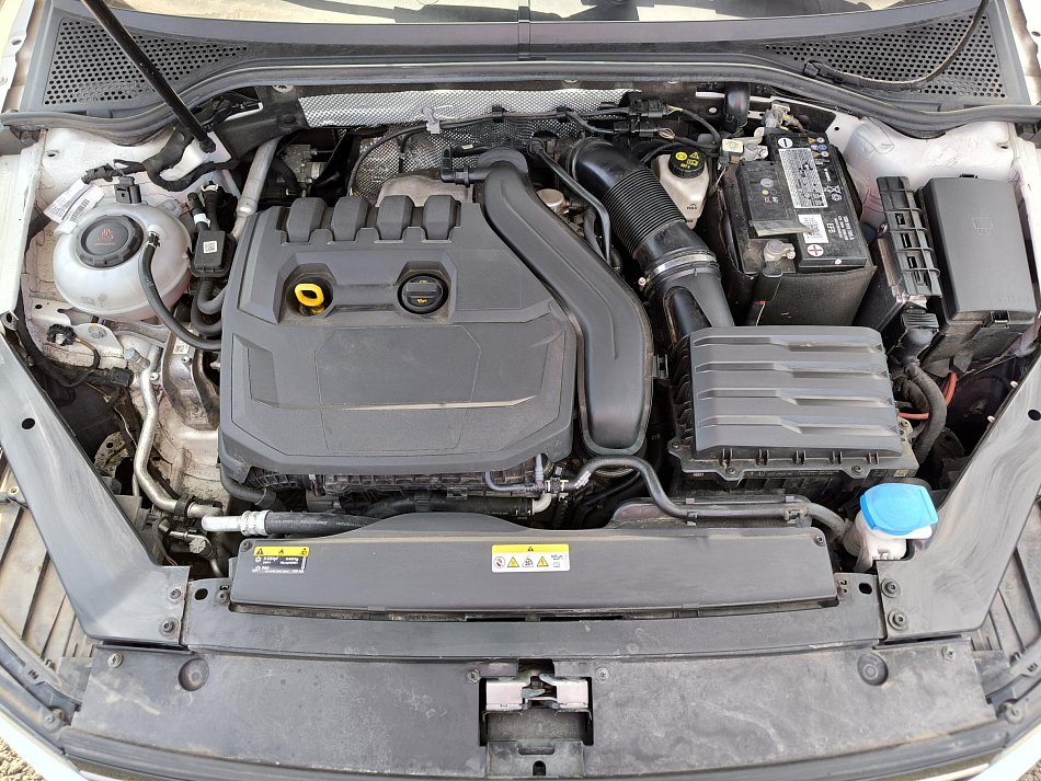 Volkswagen Passat 1.5 TSi Business