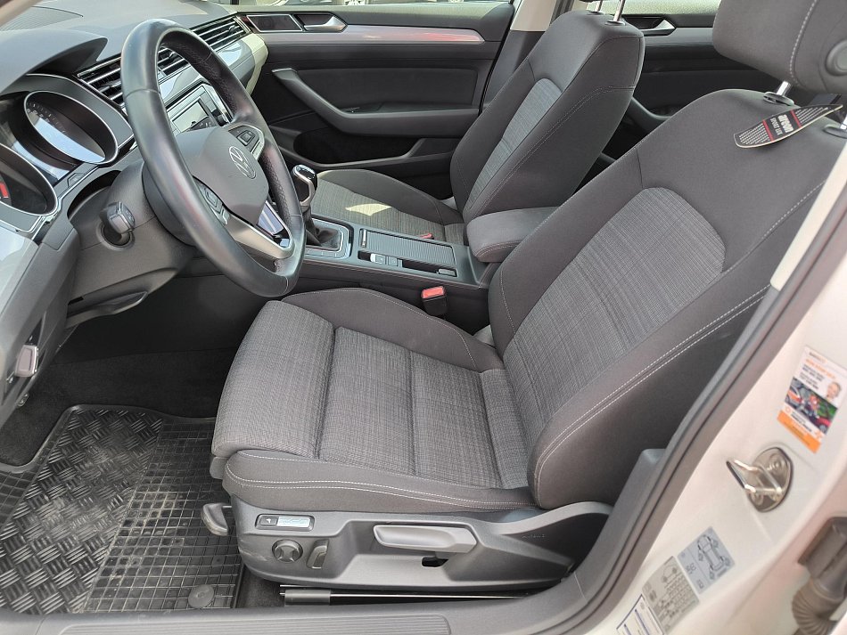 Volkswagen Passat 1.5 TSi Business