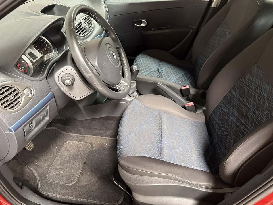 Renault Clio 1.2i 