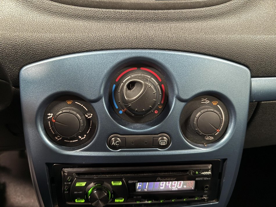 Renault Clio 1.2i 