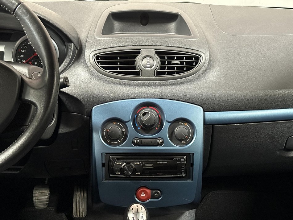 Renault Clio 1.2i 
