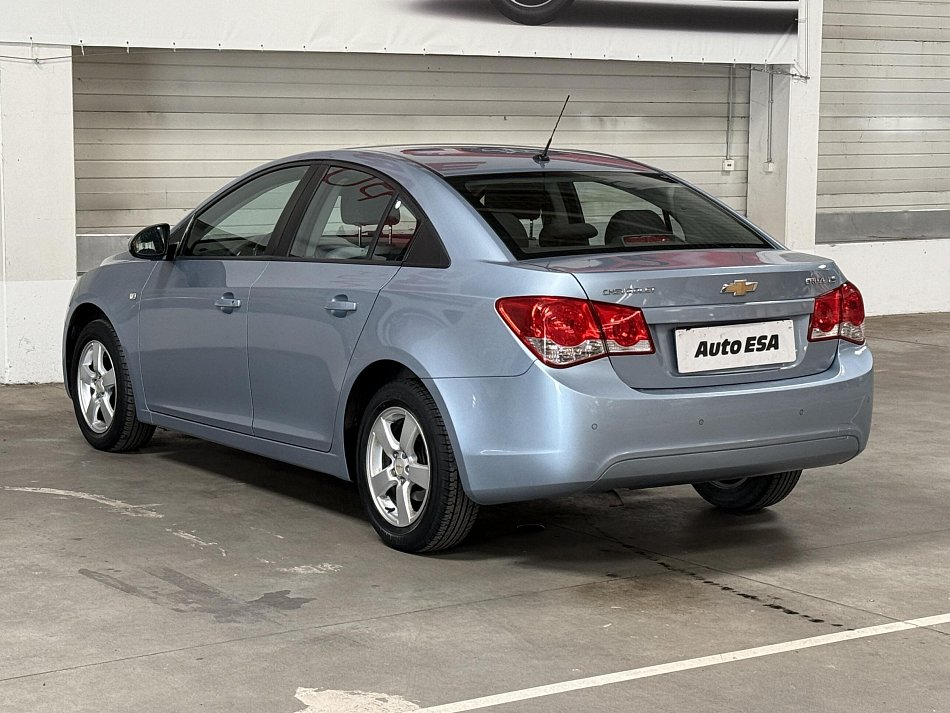 Chevrolet Cruze 1.6i 
