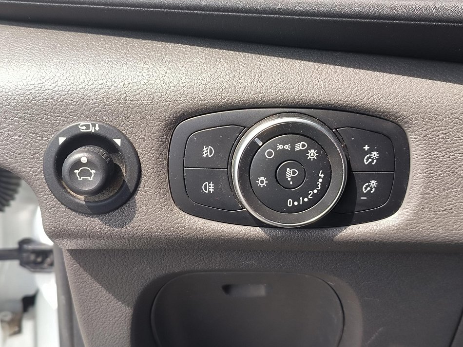 Ford Transit 2.0TDCi Trend L2H3 DÍLNA