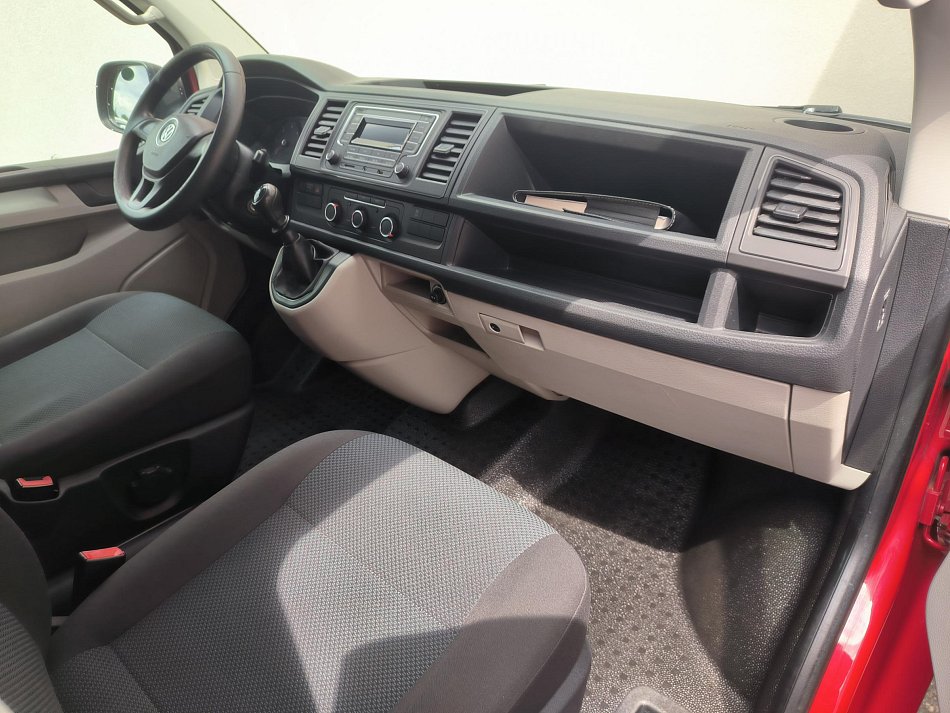 Volkswagen Transporter 2.0TDi  L2H1