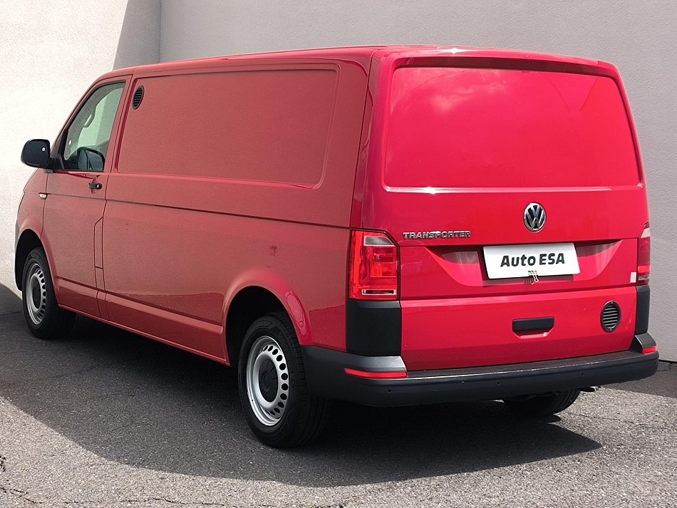 Volkswagen Transporter 2.0TDi  L2H1
