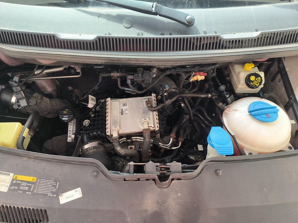 Volkswagen Transporter 2.0TDi  L2H1